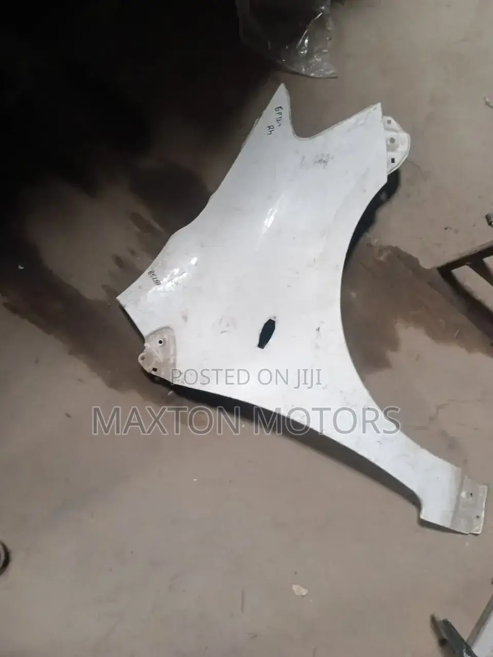 Toyota Belta Wing Fender