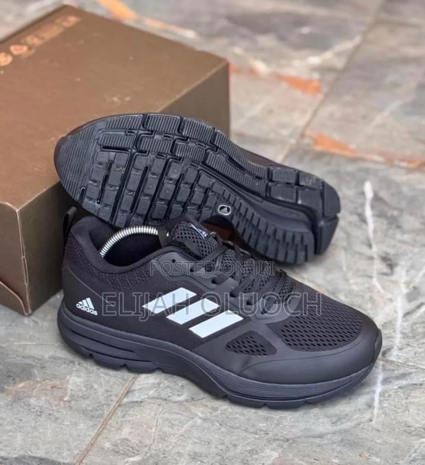 High Quality (Addidas Cushlon ) Runners - thumbnail 3