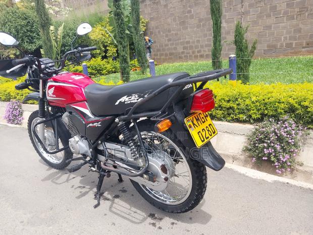 Honda CBR 2025 Red