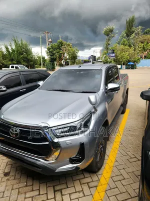 Toyota Hilux 2.8 Diesel 2020 Silver