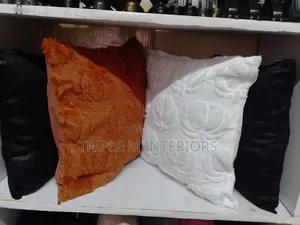 Gland Style Decorative Throw Pillows