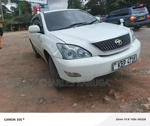 Toyota Harrier 2005 White