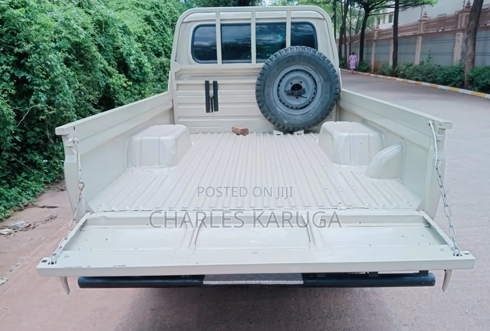 Toyota Land Cruiser 2013 Brown