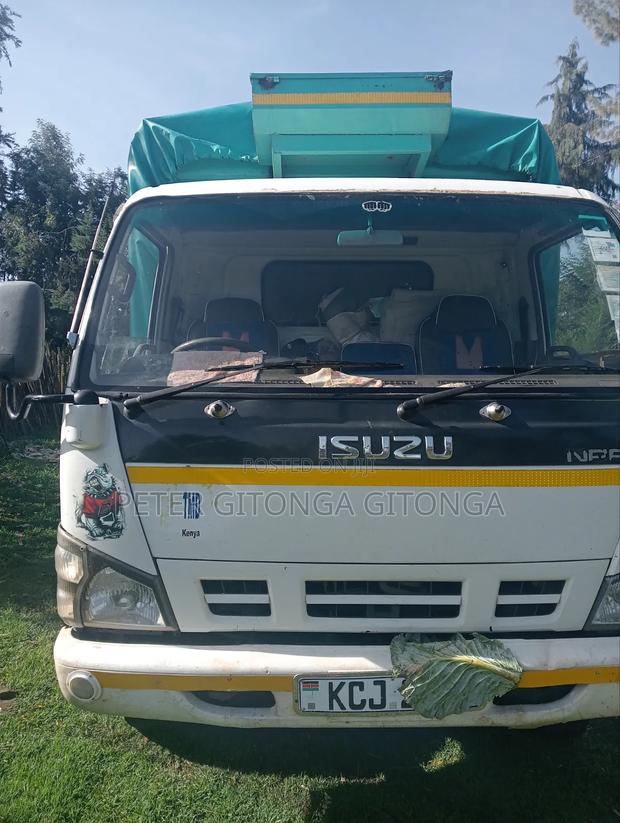 Isuzu Rigid Truck - thumbnail 4