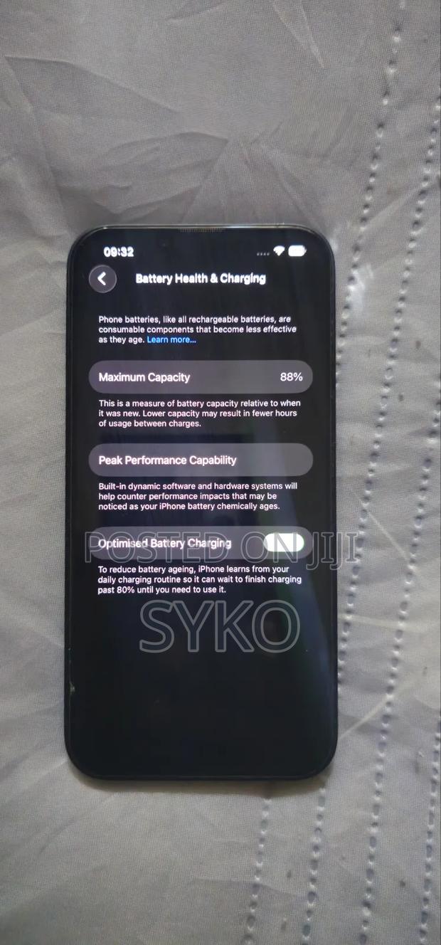 Apple iPhone 13 128 GB Black - thumbnail 4
