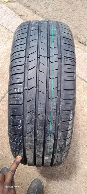 205/55r16 Centara