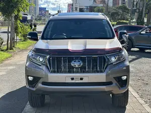 Toyota Land Cruiser Prado 2.8 2021 Gray