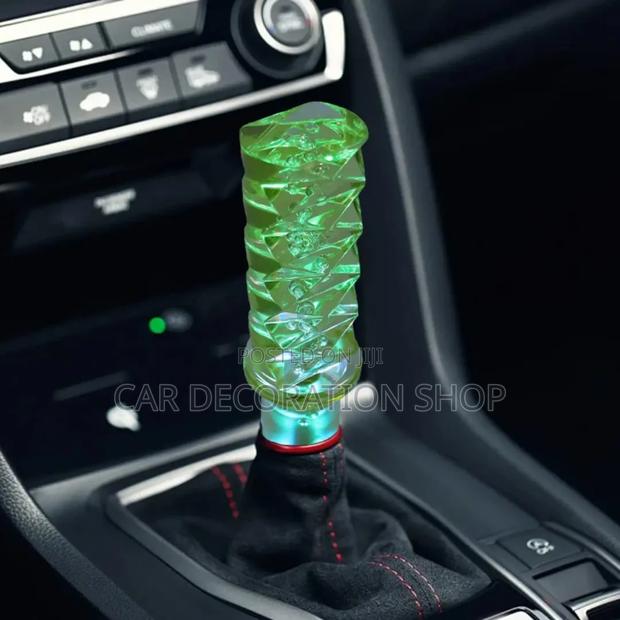 Crystaline Texture Faceted Gear Shifter Knob