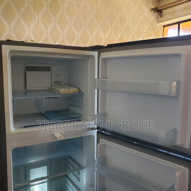 Von Double-Door Fridge - thumbnail 4