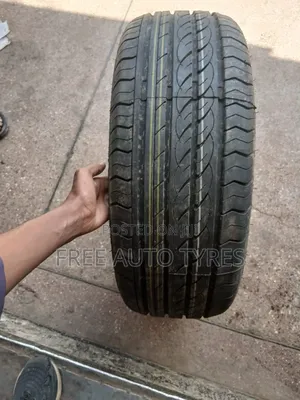 215/40zr17 Centara