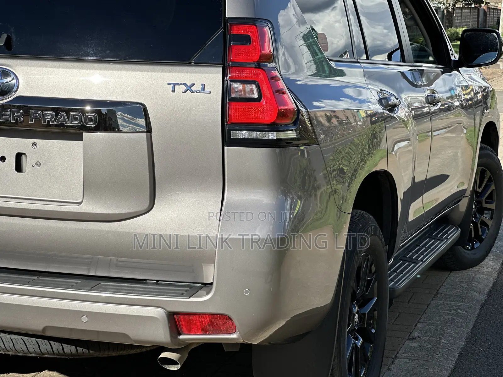 Toyota Land Cruiser Prado 2.8 2021 Gray