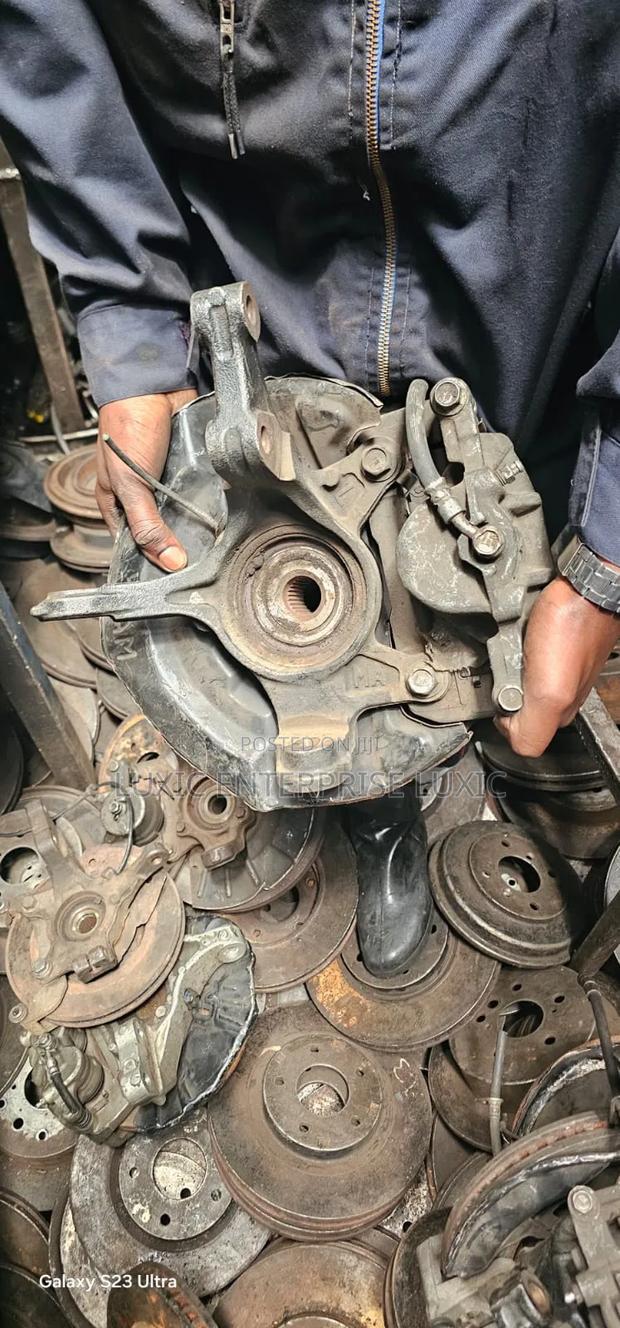 Front Hub Honda Stream on Sale - thumbnail 2