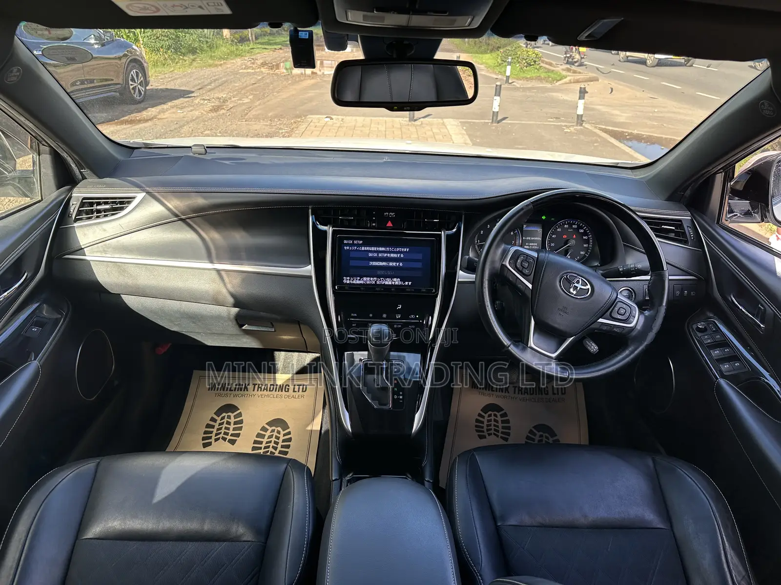Toyota Harrier 2.0 2019 Off white