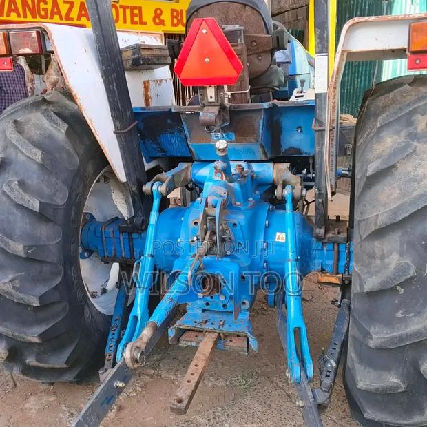Tractor Newholland 6640 - thumbnail 4