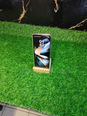 New Samsung Galaxy Z Fold4 256 GB Blue
