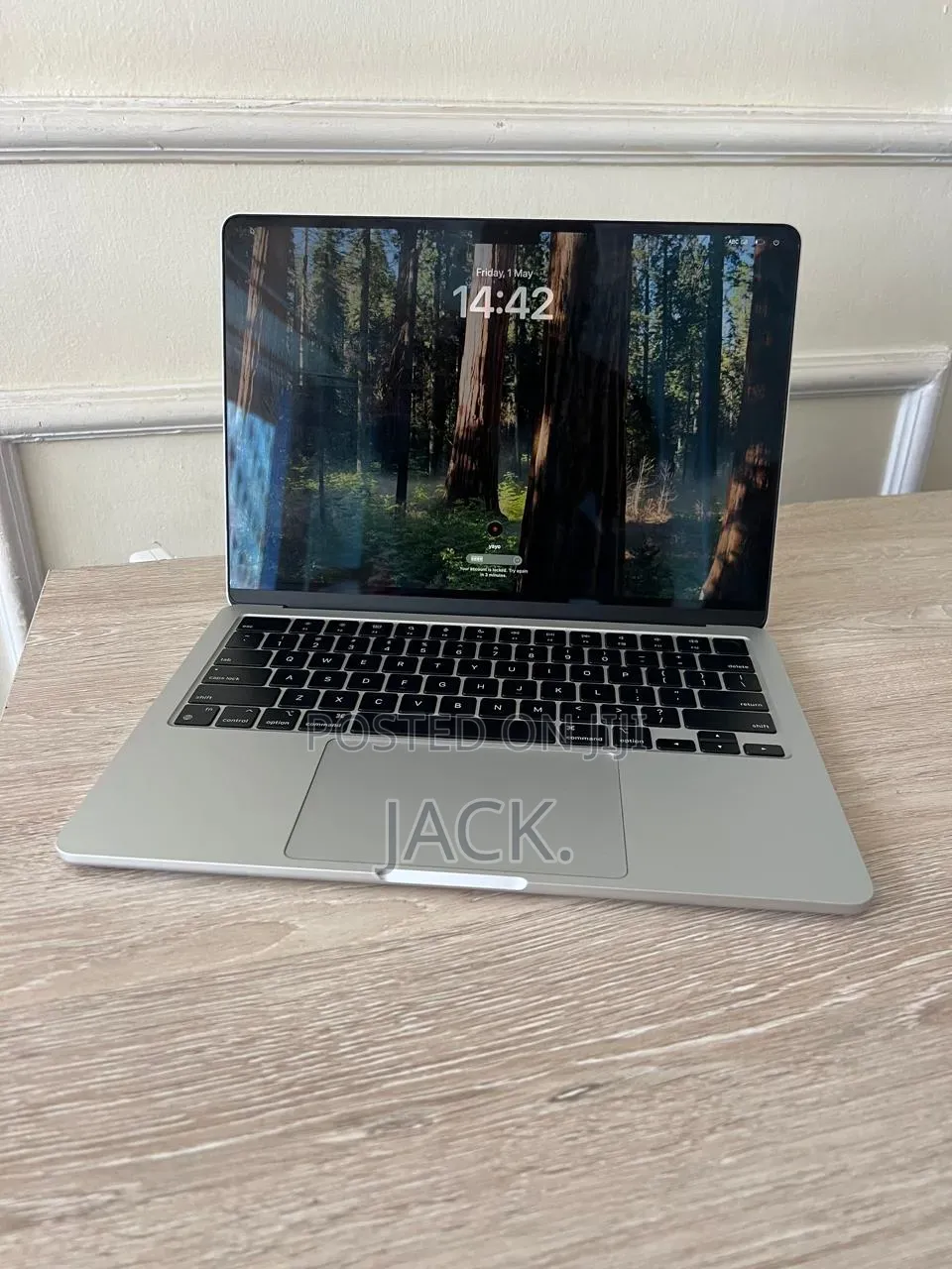 Laptop Apple MacBook Air 2022 M2 8GB Apple M2 SSD 256GB