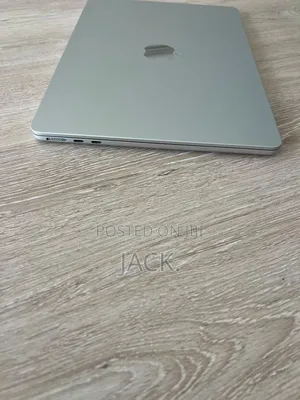 Laptop Apple MacBook Air 2022 M2 8GB Apple M2 SSD 256GB