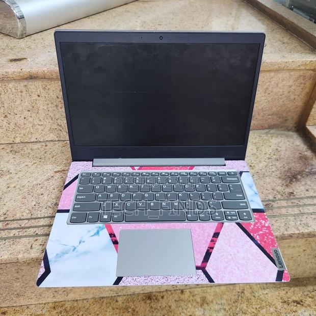Pink and White Geometric Marble Pattern - thumbnail 2