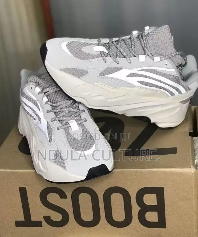 Yeezy Boost 700v2