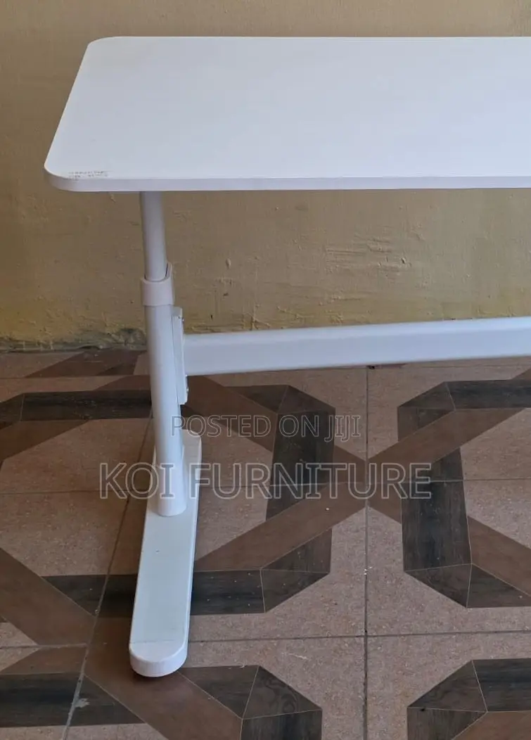 Office Table; Track Dhaped Manual Adjustable Desk With Lifter