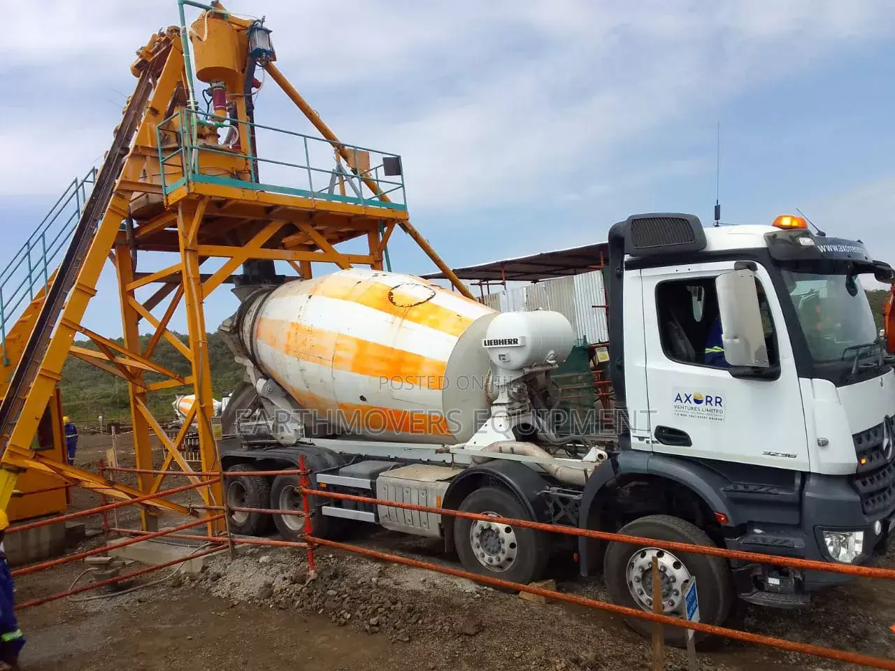 Concrete Trucks (Ready Mix) for Hire