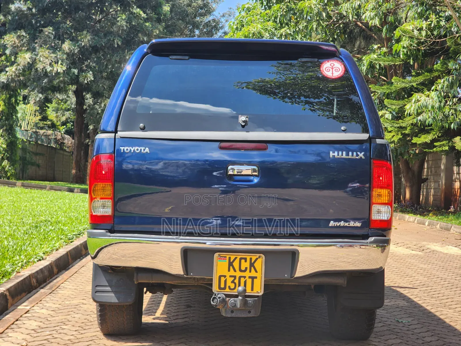 Toyota Hilux 2010 Blue