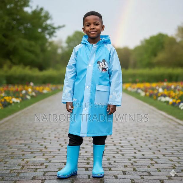 Cartoon Themed Kids Raincoat - thumbnail 3