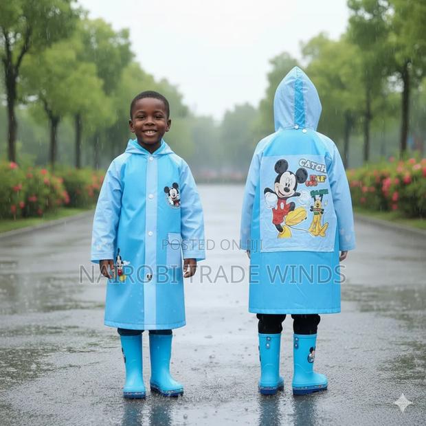 Cartoon Themed Kids Raincoat - thumbnail 5