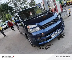 Toyota Noah 2004 Blue