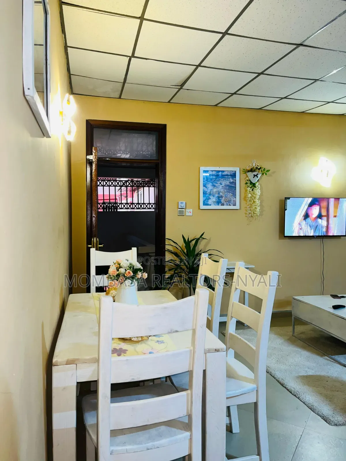 6 Seater Dinning Table