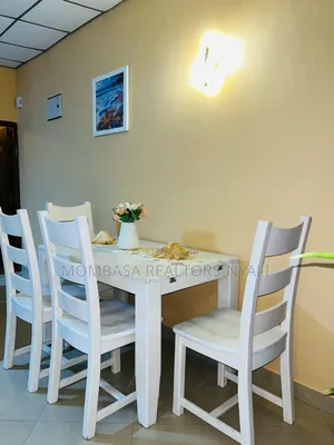 6 Seater Dinning Table