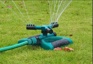 3 Arm Garden Sprinkler