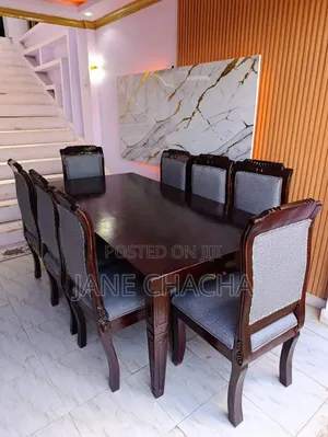 8 Seater Hard Wood Dinning Table