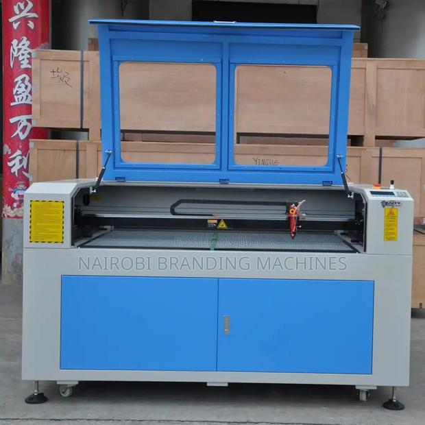 Yinghe 130cm by 90cm Co2 Laser Engraver and Cutting Machine