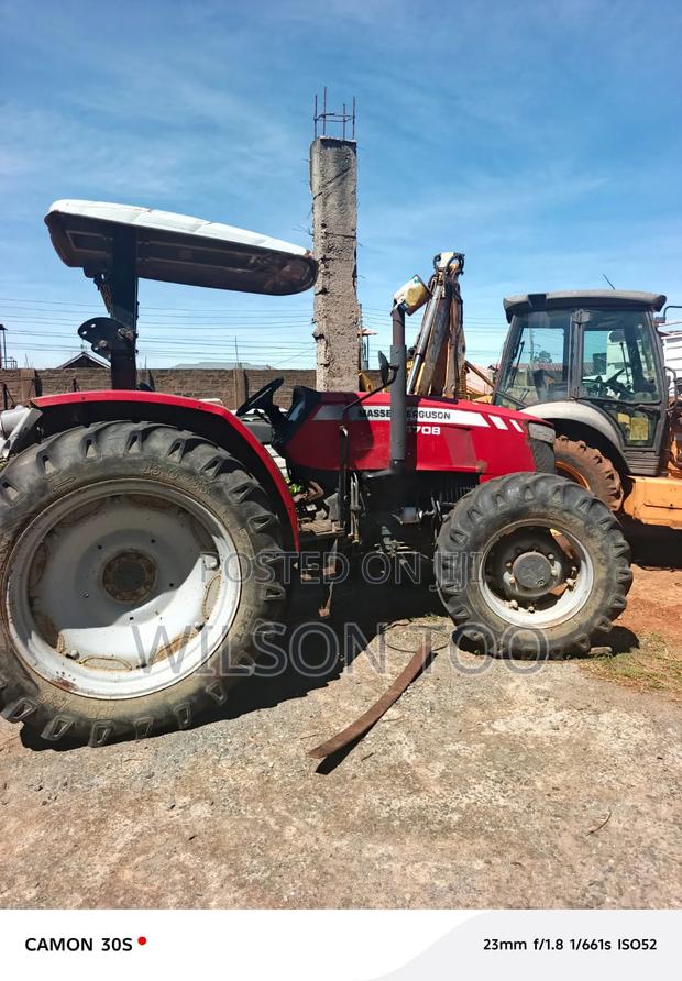 Tractor Massey Ferguson 4708 - thumbnail 2
