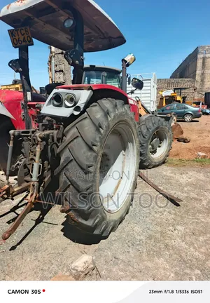 Tractor Massey Ferguson 4708
