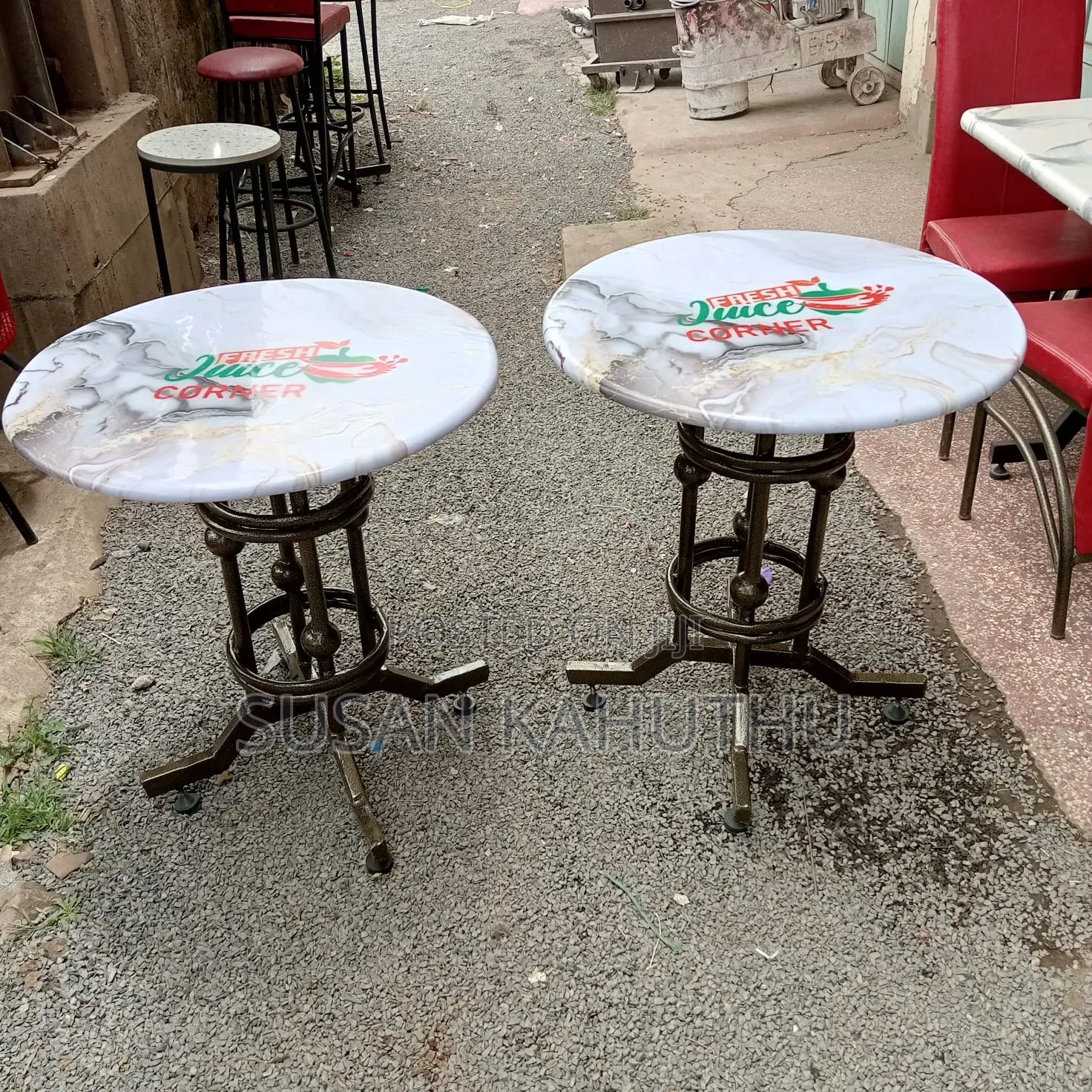 Subline Marble Tables