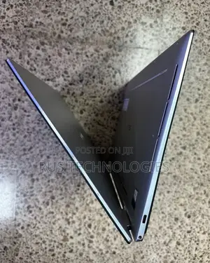 Laptop Dell XPS 13 7390 8GB Intel Core i5 SSD 256GB