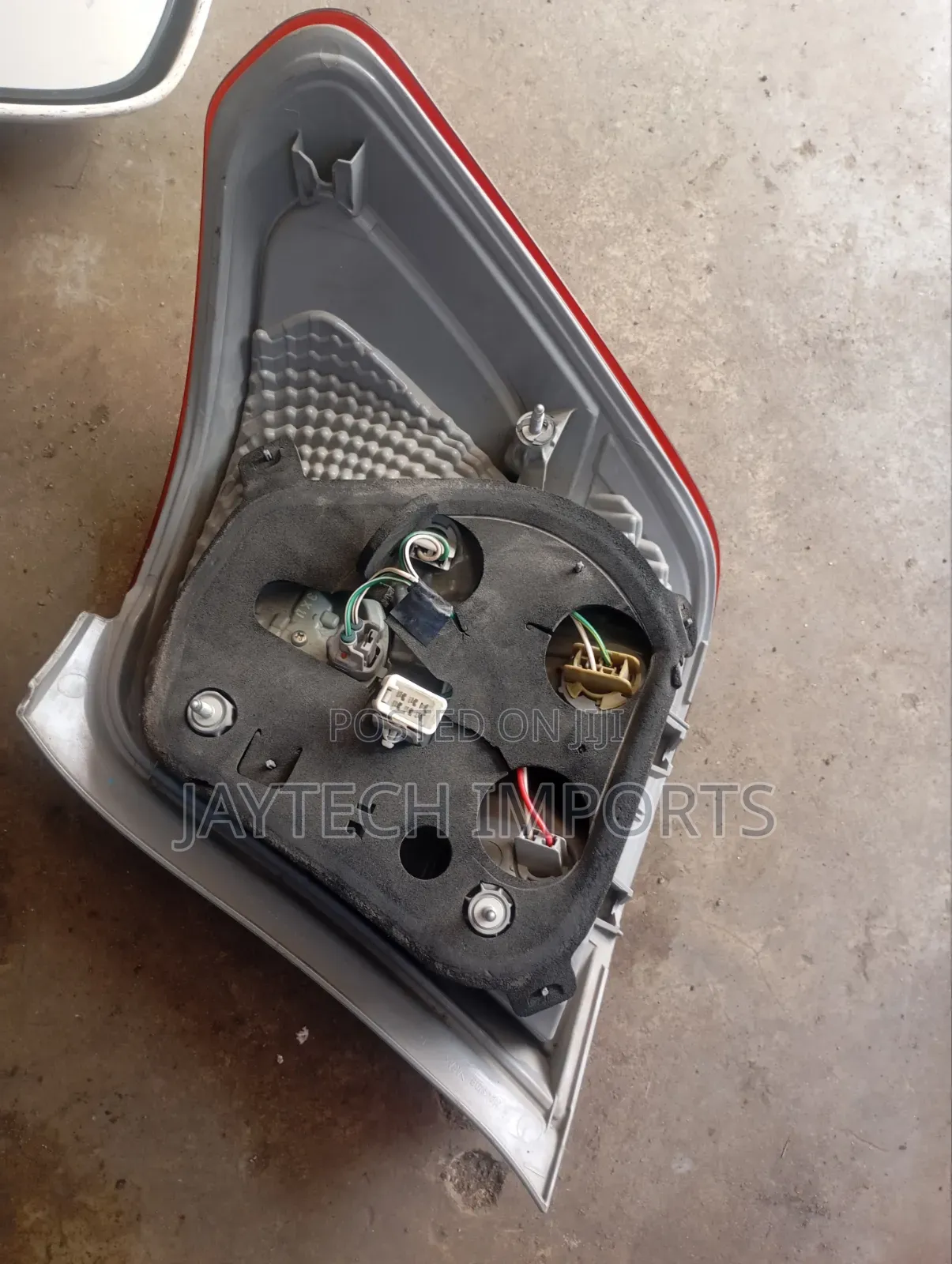 Axio 161 Taillight