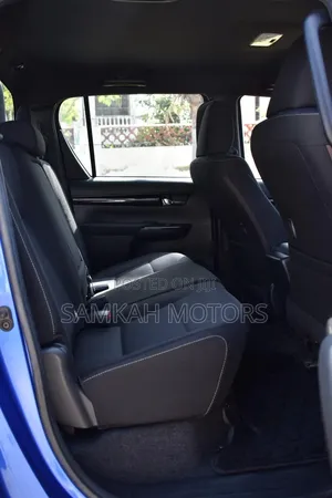 Toyota Hilux 2020 Blue