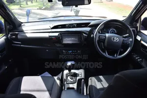 Toyota Hilux 2020 Blue