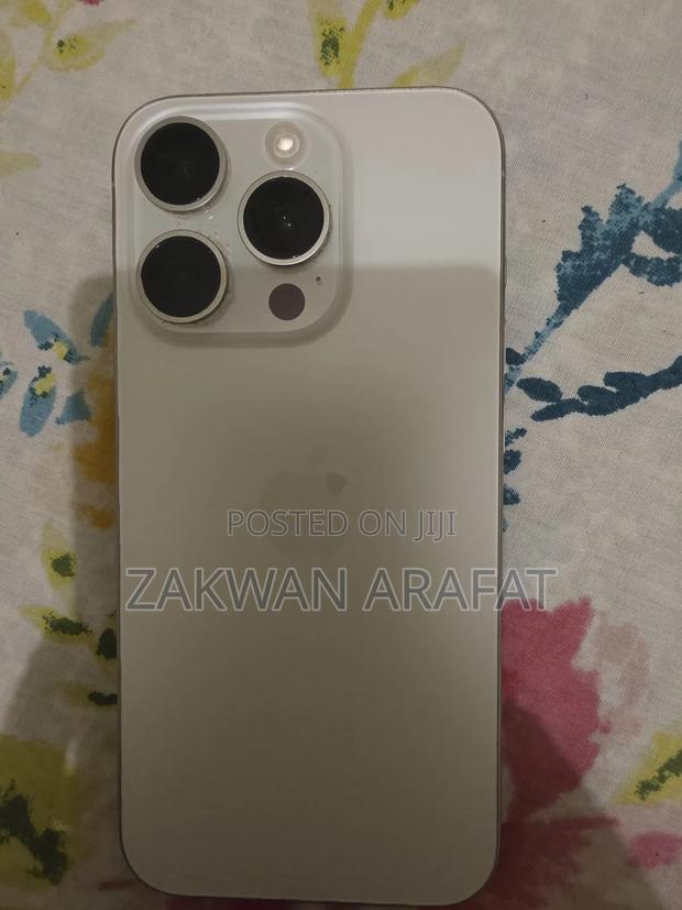 Apple iPhone 15 Pro 256 GB White - thumbnail 3