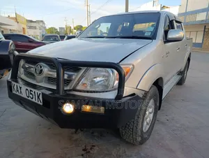 Toyota Hilux 2007 Silver