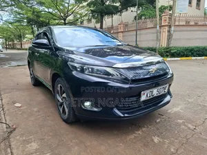 Toyota Harrier 2.0 2015 Black