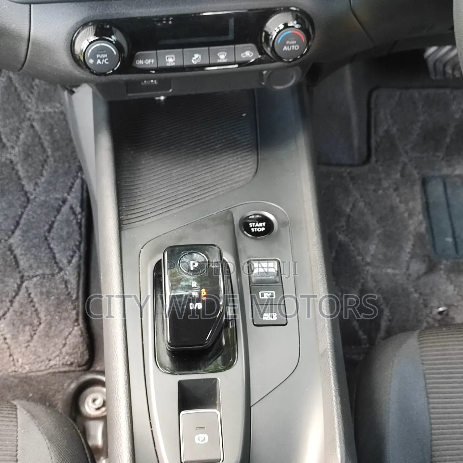 Nissan Note 1.2 Hybrid 2021 Black