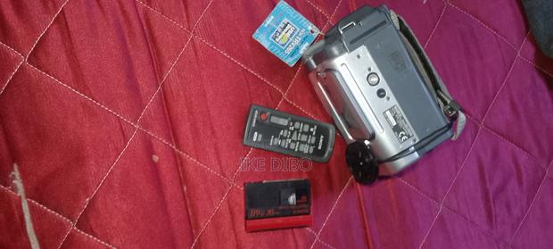 Sony Digital8 Handycam DCR-Trv265 - thumbnail 2