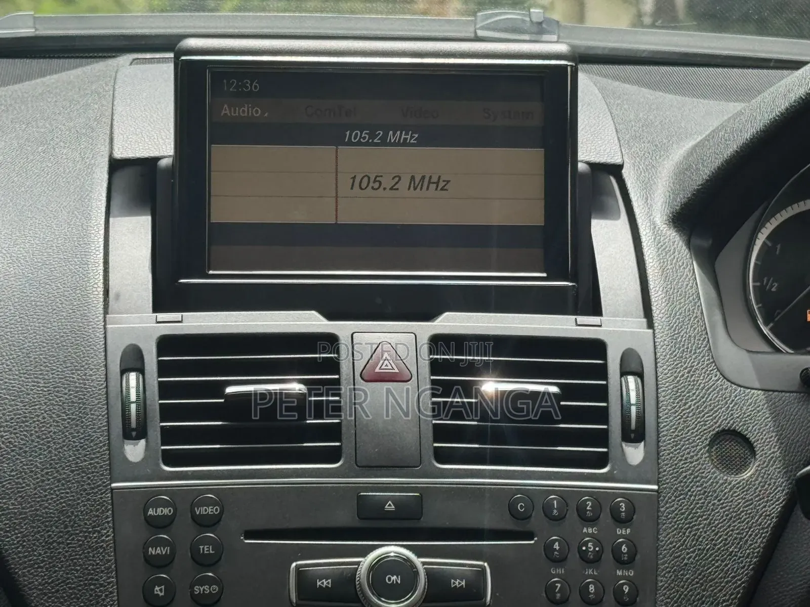 Mercedes-Benz C200 2011 Blue