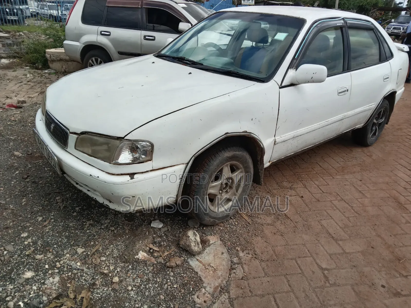 Toyota Corolla 1998 White