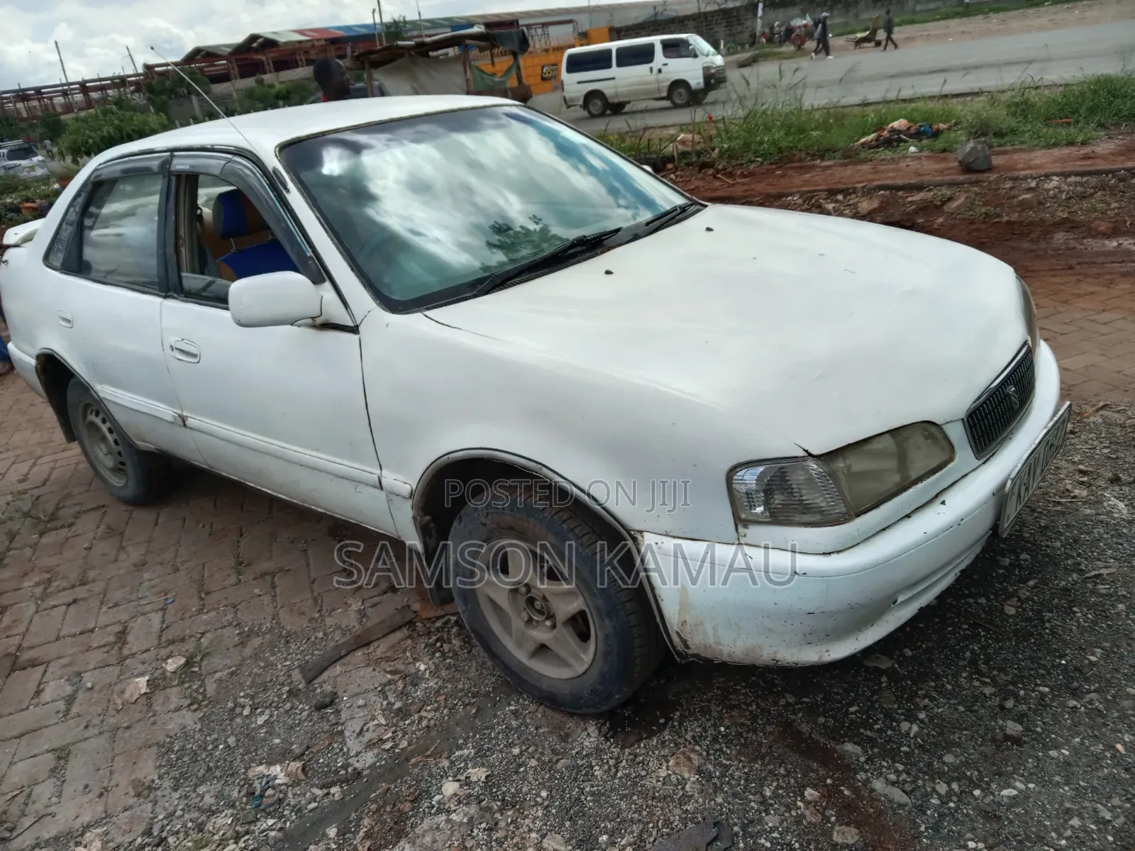Toyota Corolla 1998 White