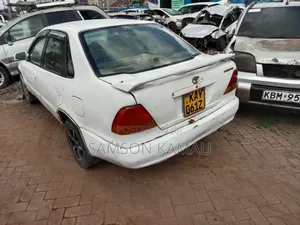 Toyota Corolla 1998 White